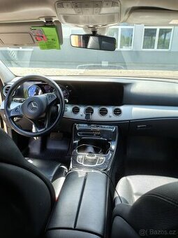 E200