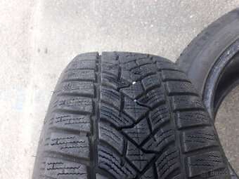 P: Dunlop R16 zimní