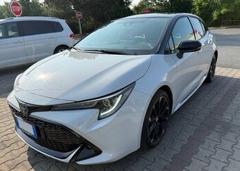 Toyota Corolla GR Sport Hybrid 2.0, 2020