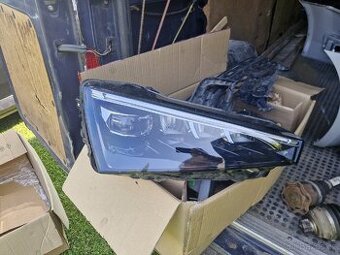 Škoda scala pravé přední světlo led
