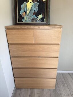 Komoda IKEA MALM
