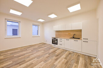 Pronájem bytu 1+kk, 31 m², Uherské Hradiště - Nádražní