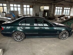 BMW e39 525i Nepojízdné