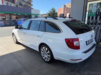 ŠKODA SUPERB II 2.0 TDI ELEGANCE COMBI - 1