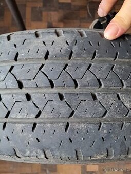 Letní pneu Barum s originálními disky Ford - 1