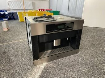 Vestavěný kávovar MIELE CVA 5060