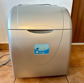 Ledovač Výrobník ledu ZB-15P – přenosný, 15 kg/den