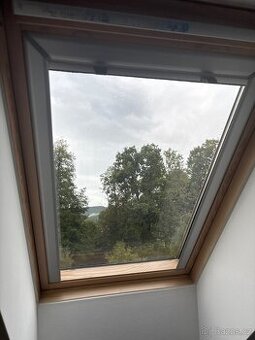 Rolety na okno Velux GGL M06
