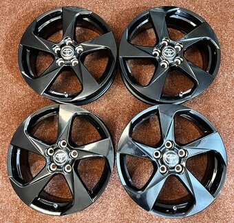 5x113,4 R17 originál Toyota Prius 2023 - TOP STAV