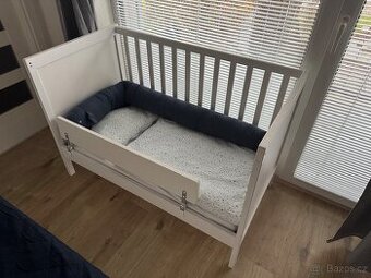 Dětská postýlka IKEA SUNDVIK (60×120 cm) + matrace IKEA