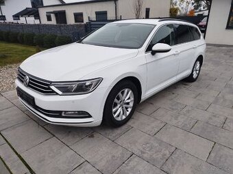 VW Passat 2,0 TDI DSG Comfortline-Top stav,servis VW