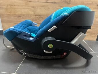Cybex Aton 5 a základna Cybex Aton Base 2-fix