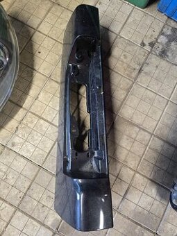 Renault trafic 2014- L držák zadní sv.