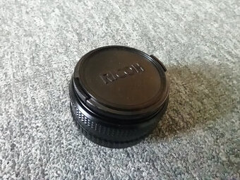 Objektiv Ricoh Rikenon 50 mm, f2, bajonet Pentax K