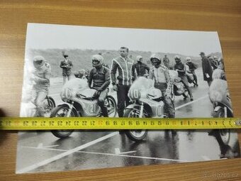 Závodní motocykly originální fotografie č4