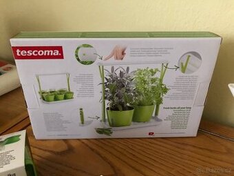 Sada na pěstování bylinek s LED osvětlením