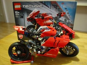 Lego Technic 10+