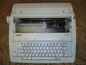 Elektronický psací stroj Brother AX-310