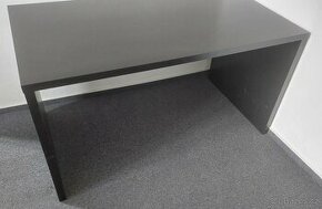 Kancelářský stůl černý