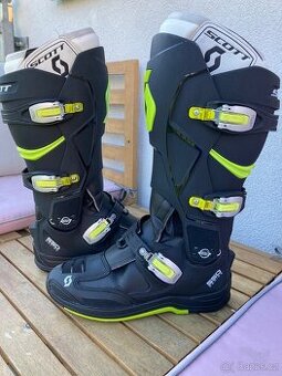 Gaerne, Sidi, Fox, Scott 43-44