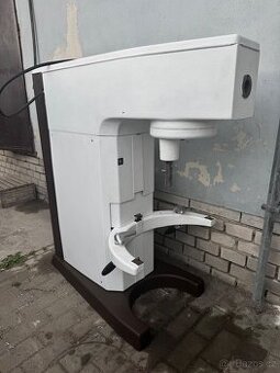 Univerzální šlehací a hnětací stroj ALBA RE 22
