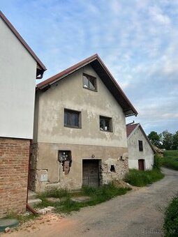 Dum 3 + 1 s vinnym sklepem
