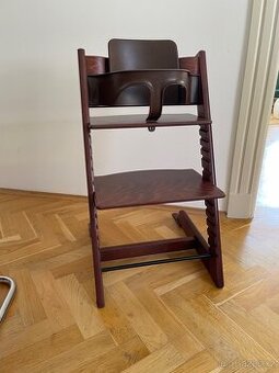 Stokke Tripp Trapp židlička Walnut - ořech