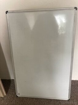 Magneticka Tabule na psaní fixkami.