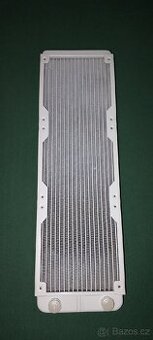 Radiátor pro vodní chlazení PC – 39,5 cm, bez ventilátorů