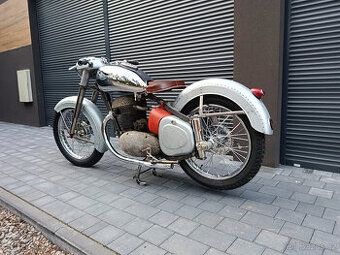 JAWA 500 OHC 00 Šnek 1952 k dokončení renovace