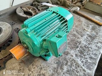 Prodám elektromotor 3kw 2880ot.