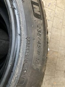235/45r18 letní pneu