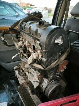 Motor Sharan 1.9TDi PD AUY