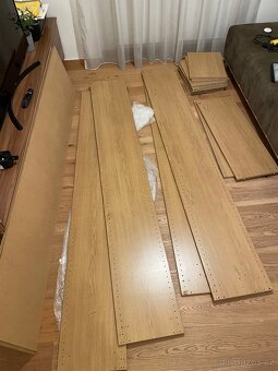 Rámy skříně PAX IKEA + poličky - ZA ODVOZ
