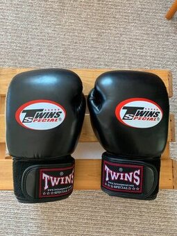 Boxerské rukavice Twins