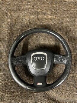 Tříramenný volant Audi
