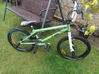 BMX kolo GT