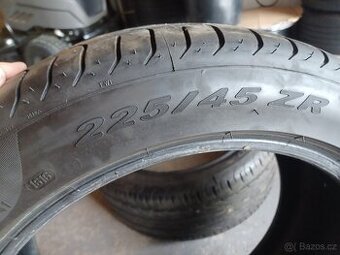225/45/17 Pirelli P Zero nero 4 kusy 6.5mm 7mm