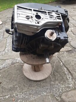 Motor sekačky - 1