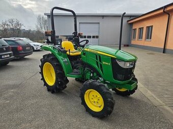 Malotraktor John Deere 3036E 4x4 vystavený kus