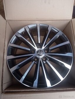 Alu kola 5x112 r18 Trinity Cena za ks