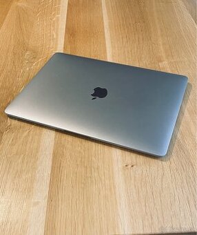 MacBook Air - 1