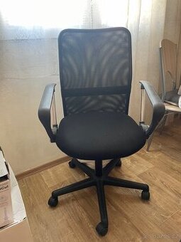 Kancelářské křeslo