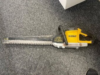 Elektrická pila DeWalt DWE397