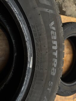 Prodám 2 ks pneumatik Hankook 215/65 R16C (rok 2023)