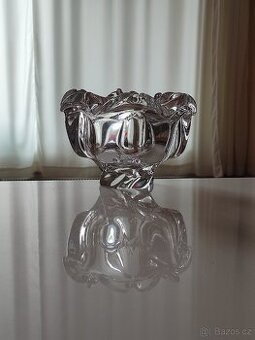 Těžká žardiniera, Chřibská, POŠTOVNÉ 50 Kč