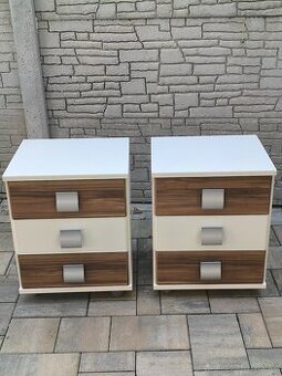 Prodám dvě komody (noční stolky, kontejnery)