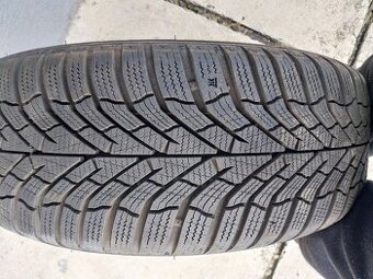 Kumho WinterCraft WP52 215/60 R16 99H