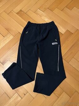 sportovní kalhoty Wolf vel. 134