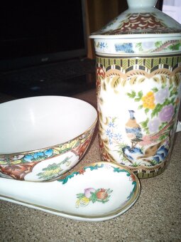 Prodám sady z porcelánu a skla Lokalita Holice v č.